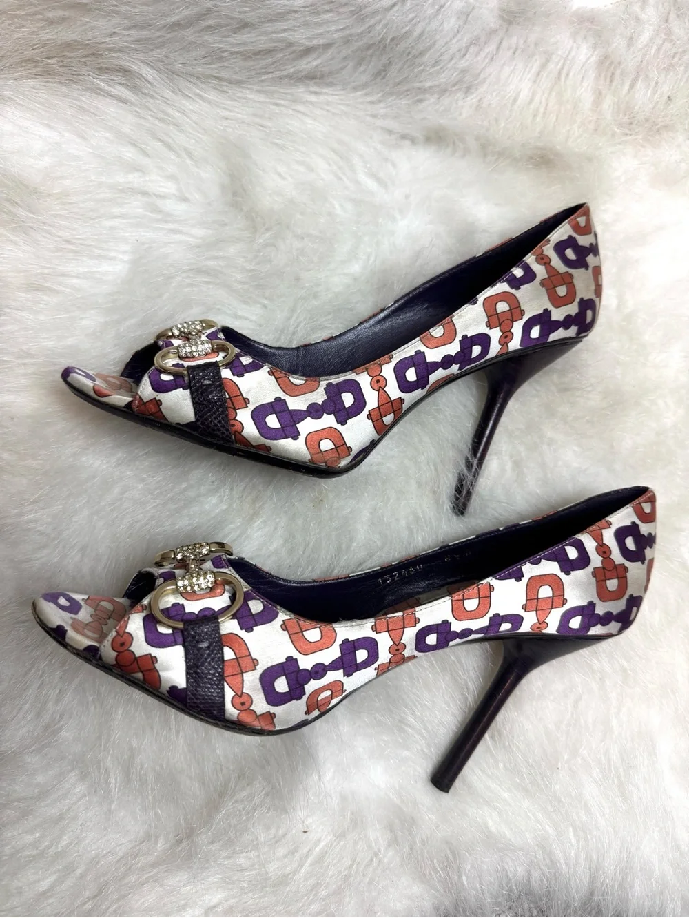 Gucci Vintage Satin Horsebit Crystal Open Toe Heels 8.5 - Picture 8 of 10